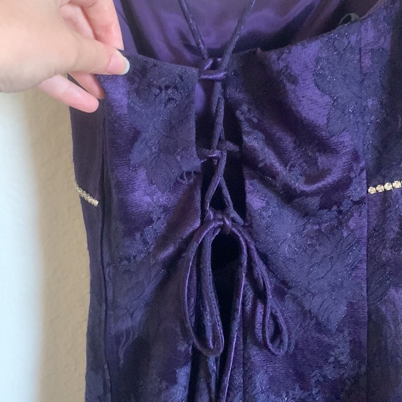 Purple Y2K A-line gown - Picture 4 of 10